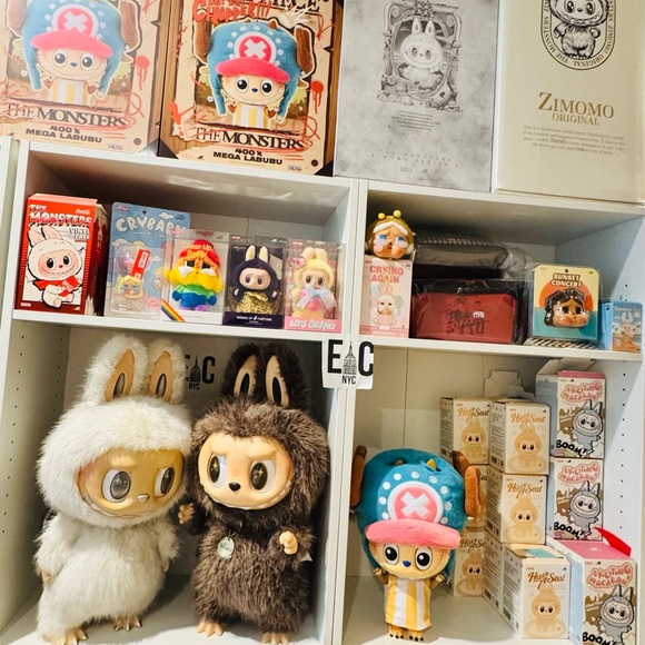 Authentic Hacipupu Gummy Bear Pendant "Peach Flavor" Unsealed Pop Mart - Picture 7 of 8